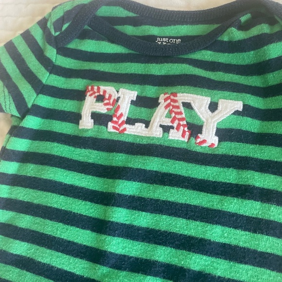 BABY BOY SIZE 6 MONTH SHORT SLEEVE ONSIES - Picture 10 of 10